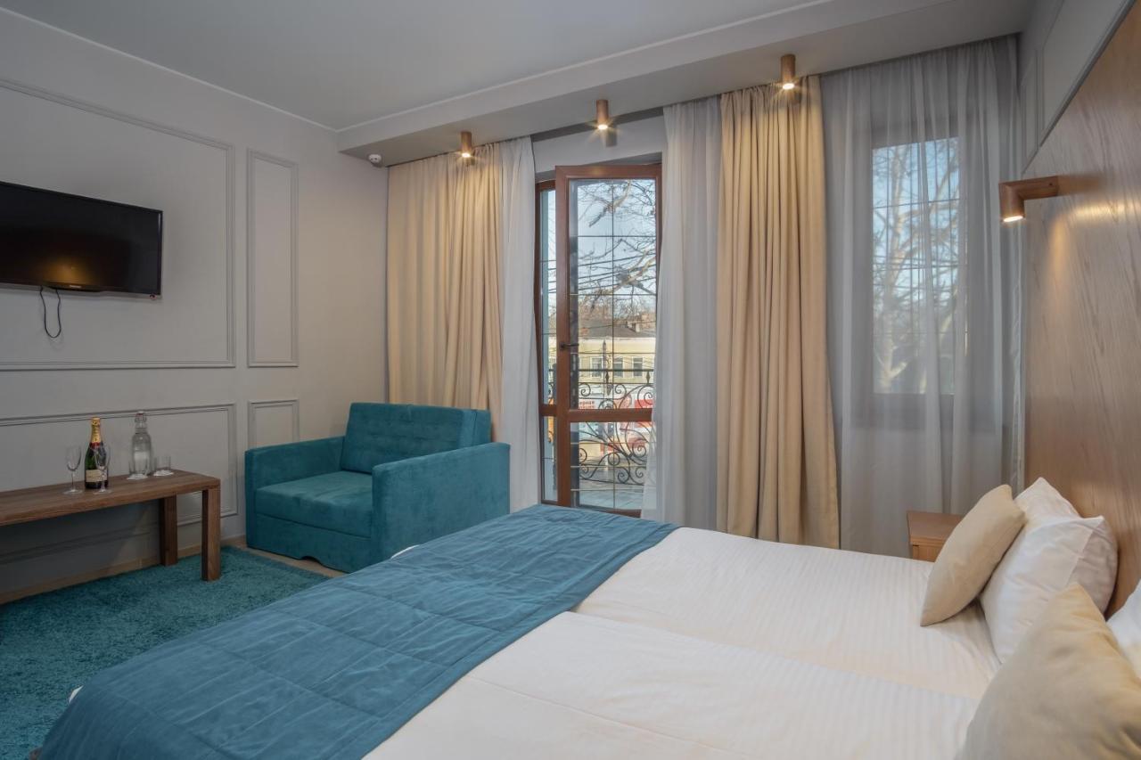 Boomerang Boutique Hotel Odesa Exterior photo