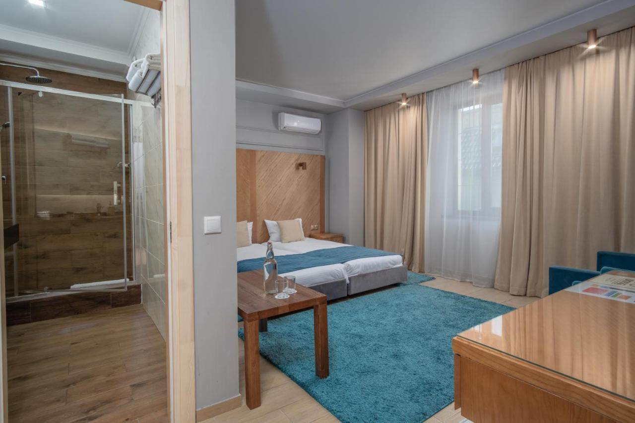 Boomerang Boutique Hotel Odesa Exterior photo